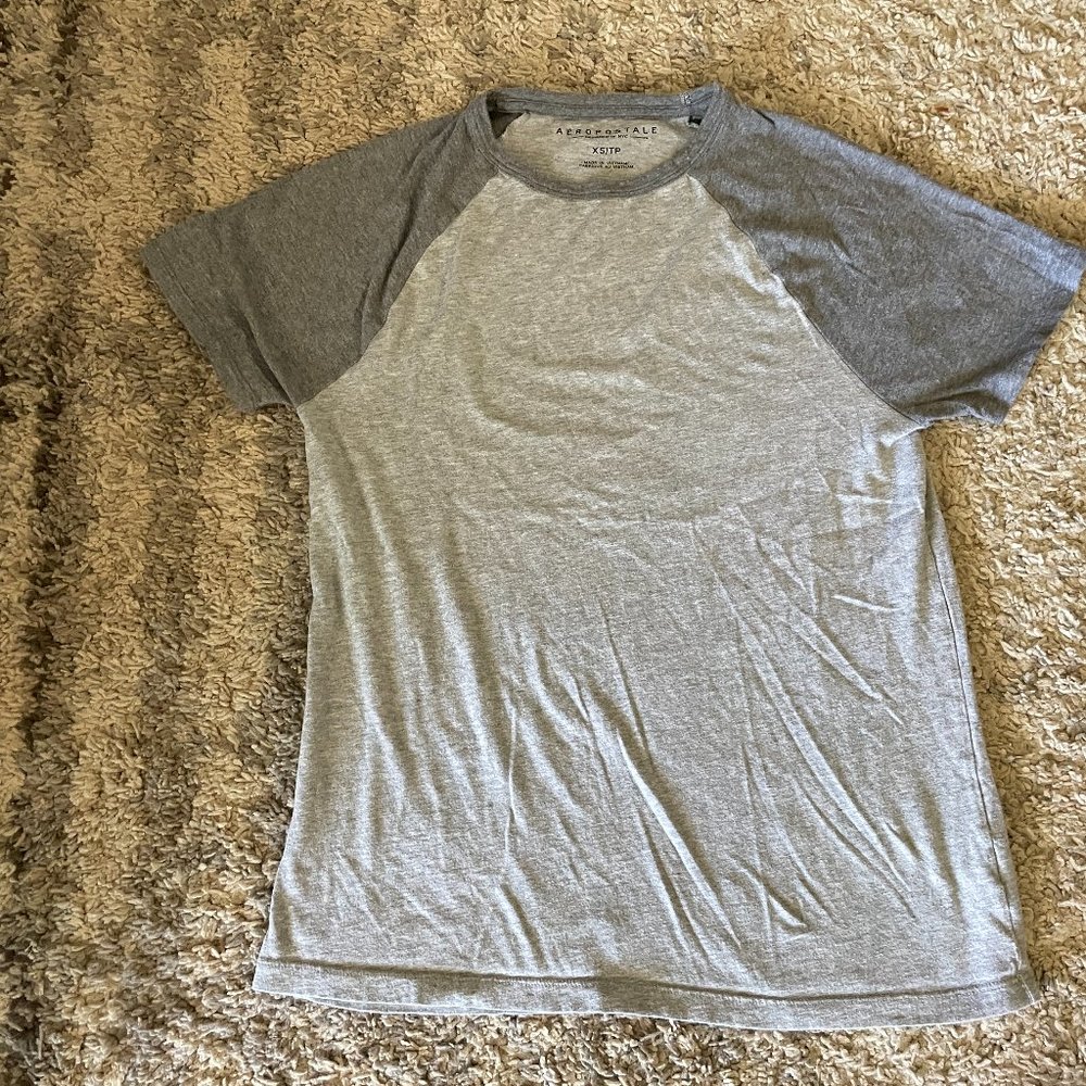 AERO Aeropostale Gray Tee Soft Shirt Mens sz XS